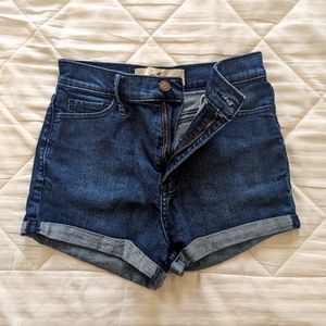 🌲Hollister short jeans Size 1